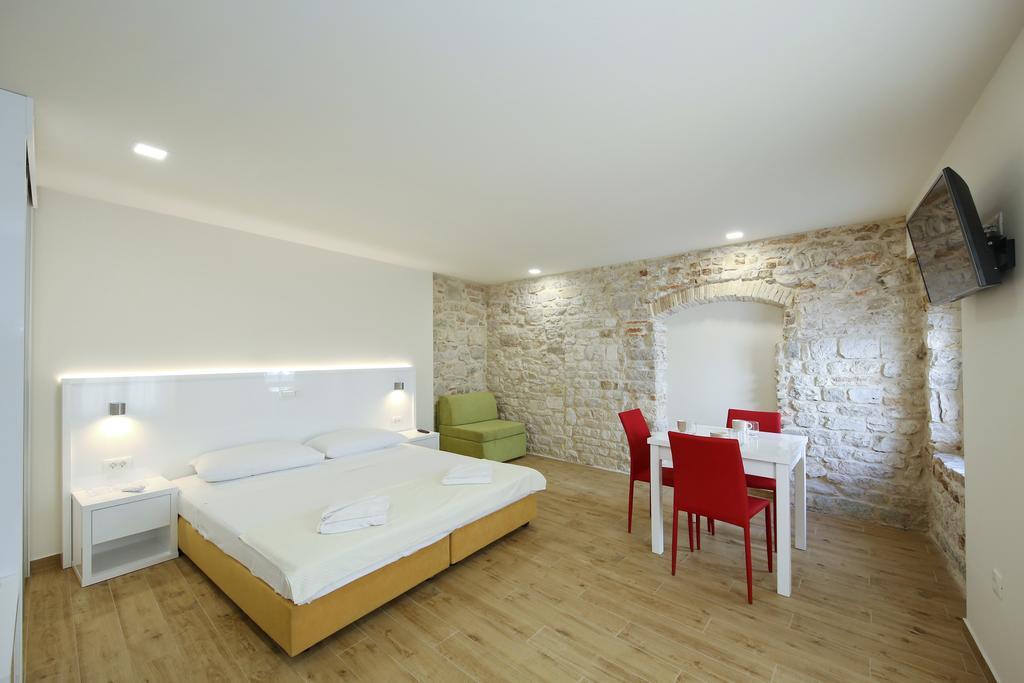 Idassa Atrium Rooms Zadar Exterior photo