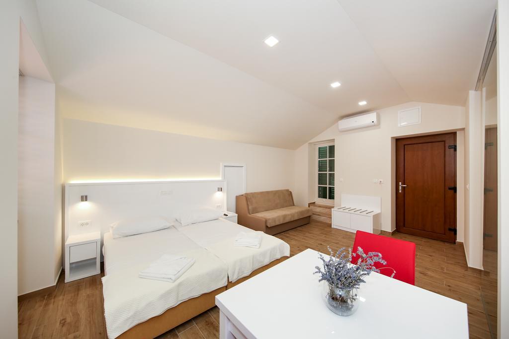 Idassa Atrium Rooms Zadar Exterior photo