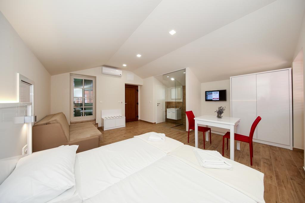 Idassa Atrium Rooms Zadar Exterior photo