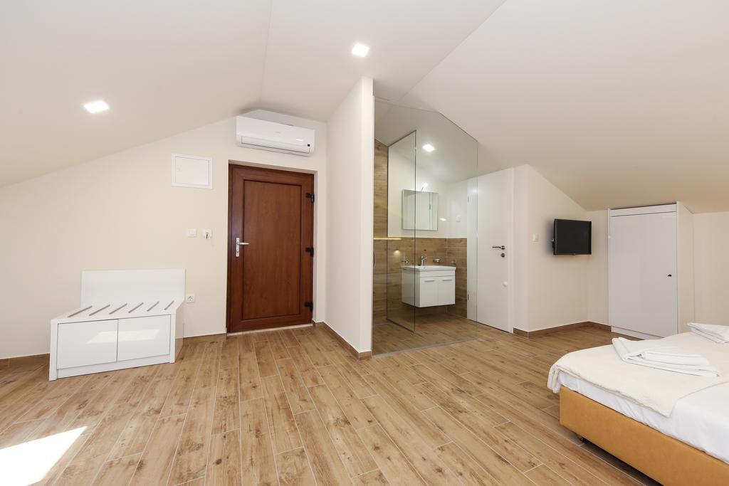 Idassa Atrium Rooms Zadar Exterior photo