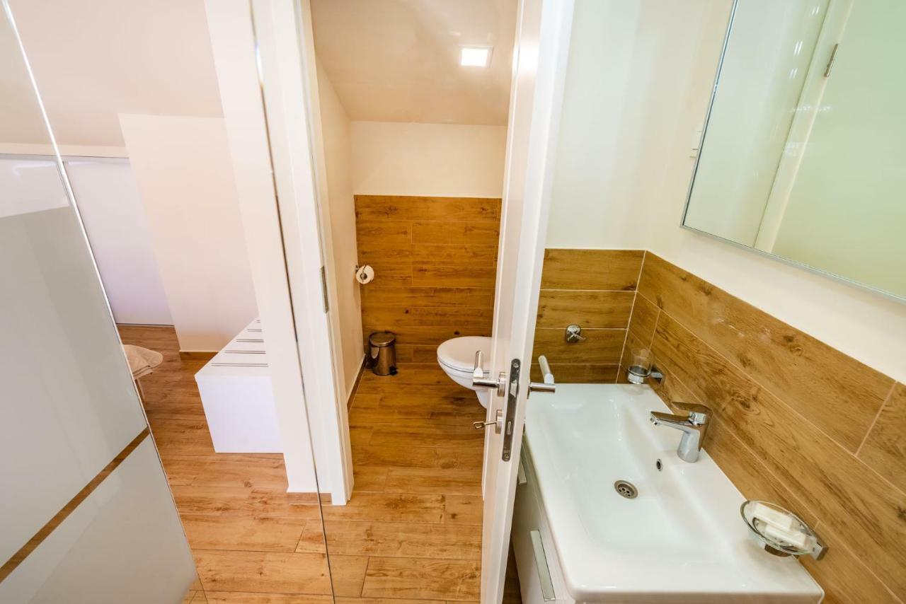 Idassa Atrium Rooms Zadar Exterior photo