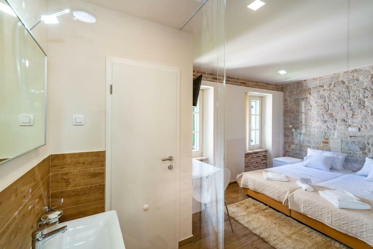 Idassa Atrium Rooms Zadar Exterior photo